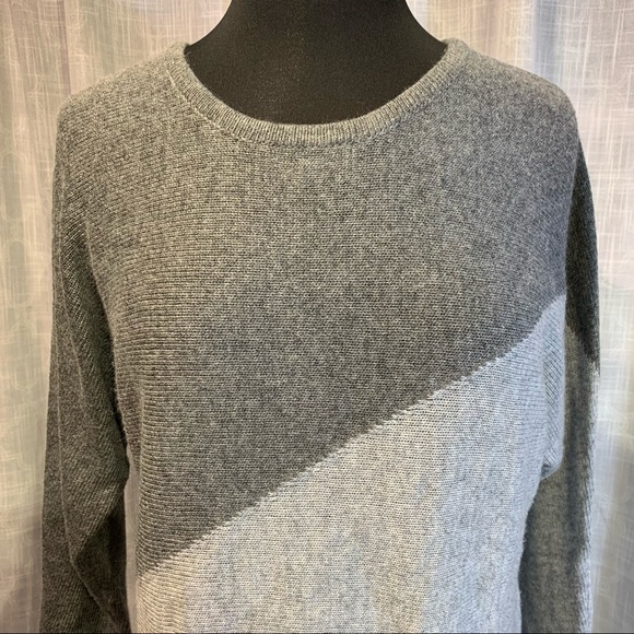 Market & Spruce Cashmere blend Asymmetric 2 tone gray sweater; MEDIUM - Picture 2 of 8